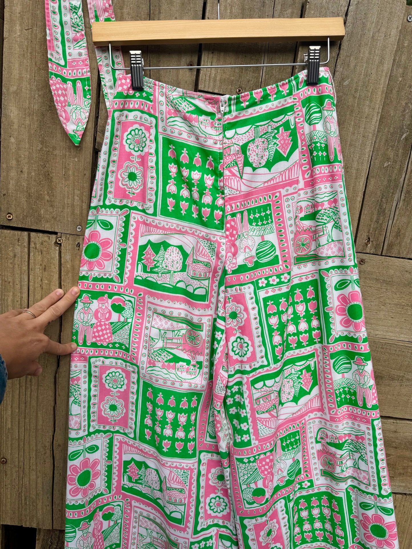 Austin Hill Novelty Print Pants