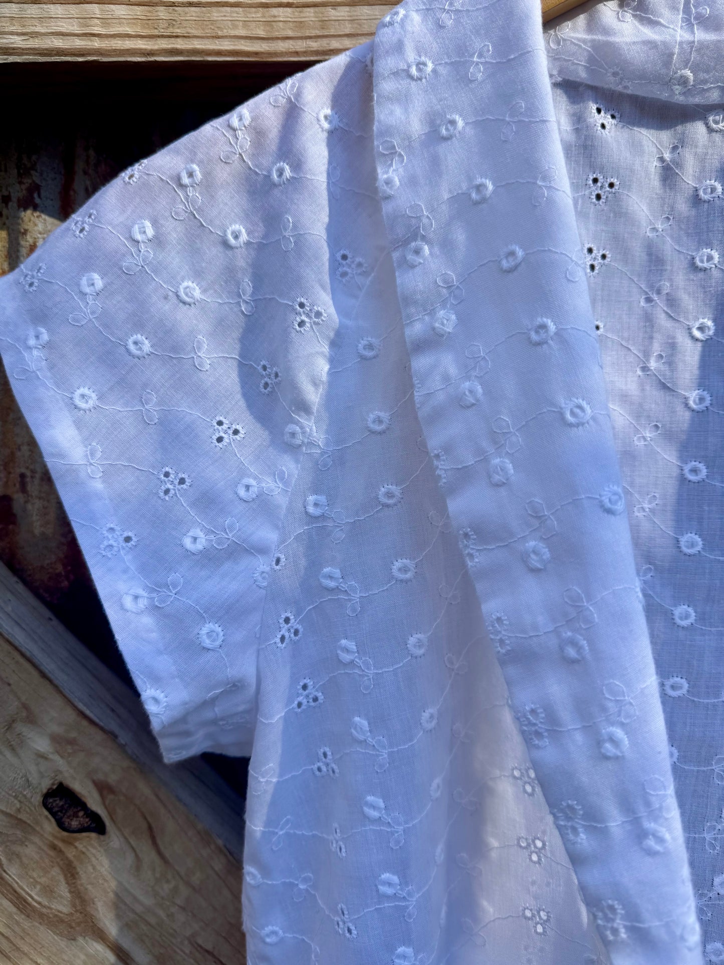 Handmade Eyelet Open Top